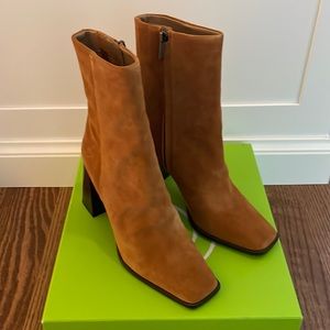 NWT Sam Edelman Ivette Boots